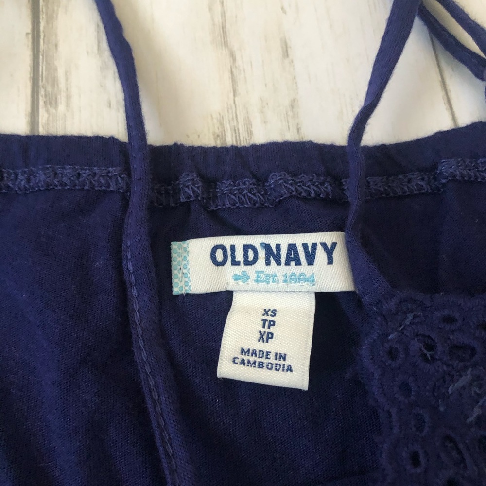 Lot of 3 old navy tees, tops and shirts size xs - Picture 5 of 7